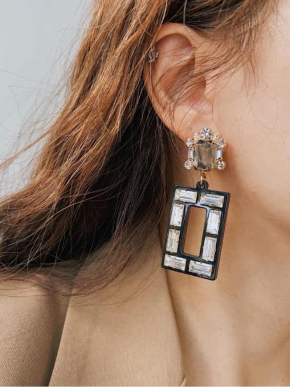 NWT ⚜️🖤⚜️ Natasha Geometric Statement Drop Earrings